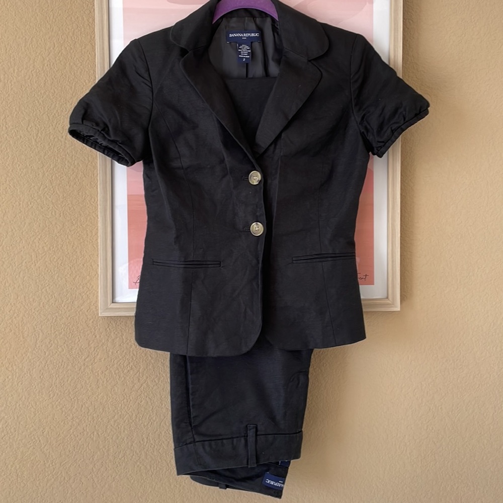 Banana Republic linen suit (jacket and pant) size 2